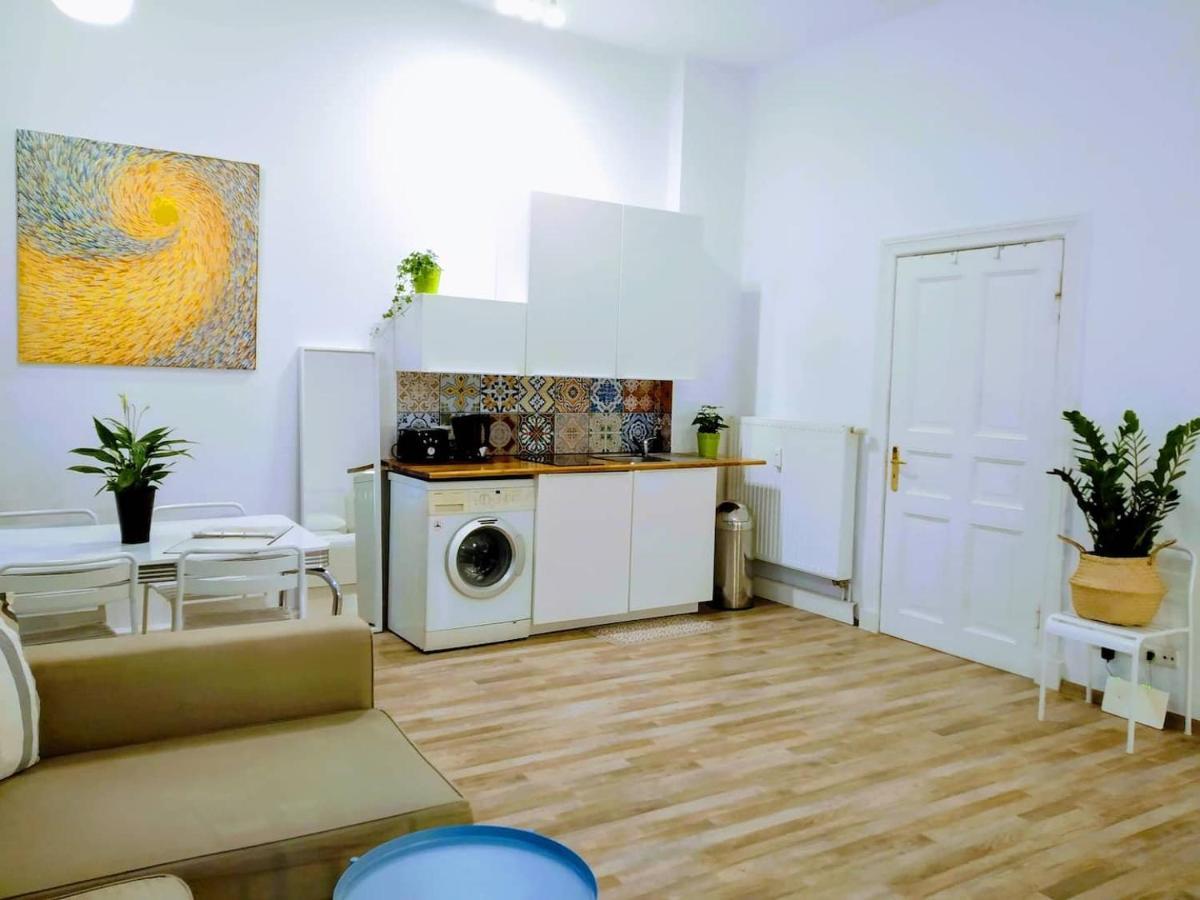 Cozy Studio In Friedrichshain, 4 Quiet Guests Only Berlin Kültér fotó